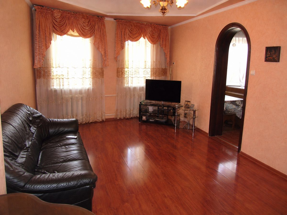 Apartament 3 camere — Înainte
